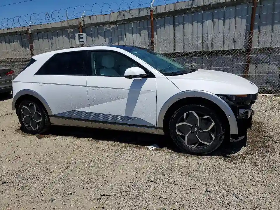 KM8KR4DE0RU318231 2024 HYUNDAI IONIQ-3