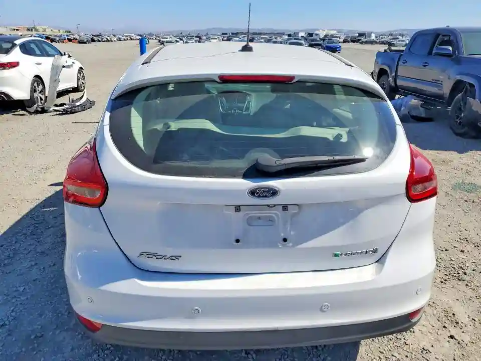 1FADP3R49HL224520 2017 FORD FOCUS-5