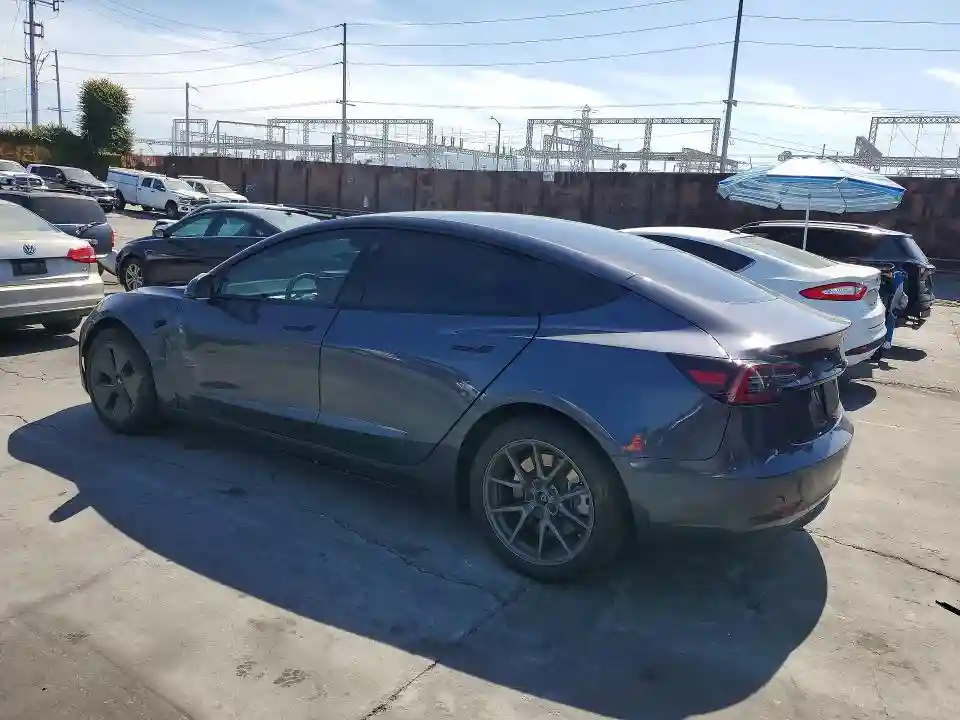 5YJ3E1EA7PF623942 2023 TESLA MODEL 3-1