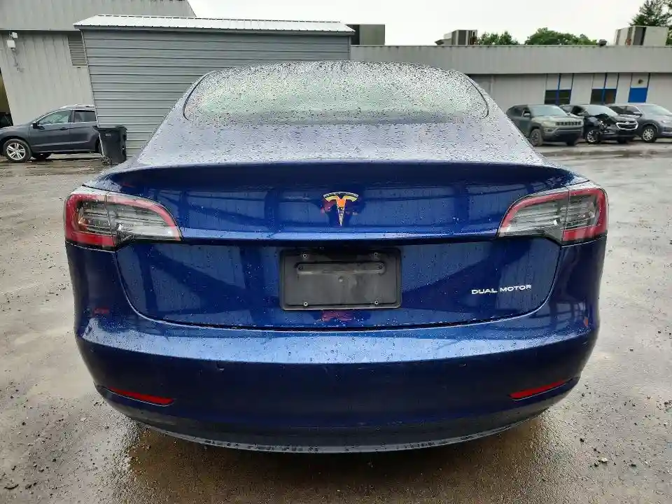 5YJ3E1EB8NF290561 2022 TESLA MODEL 3-5