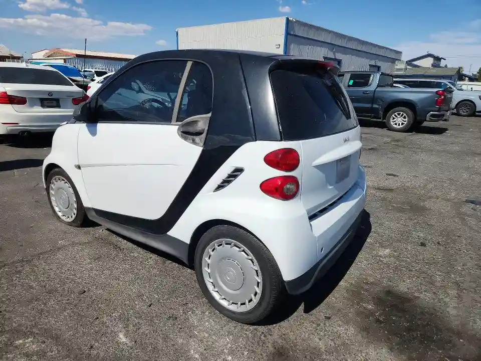 WMEEJ3BA4FK806013 2015 SMART FORTWO-1