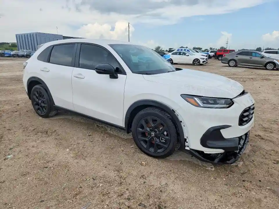 3CZRZ1H52SM701054 2025 HONDA HR-V-3