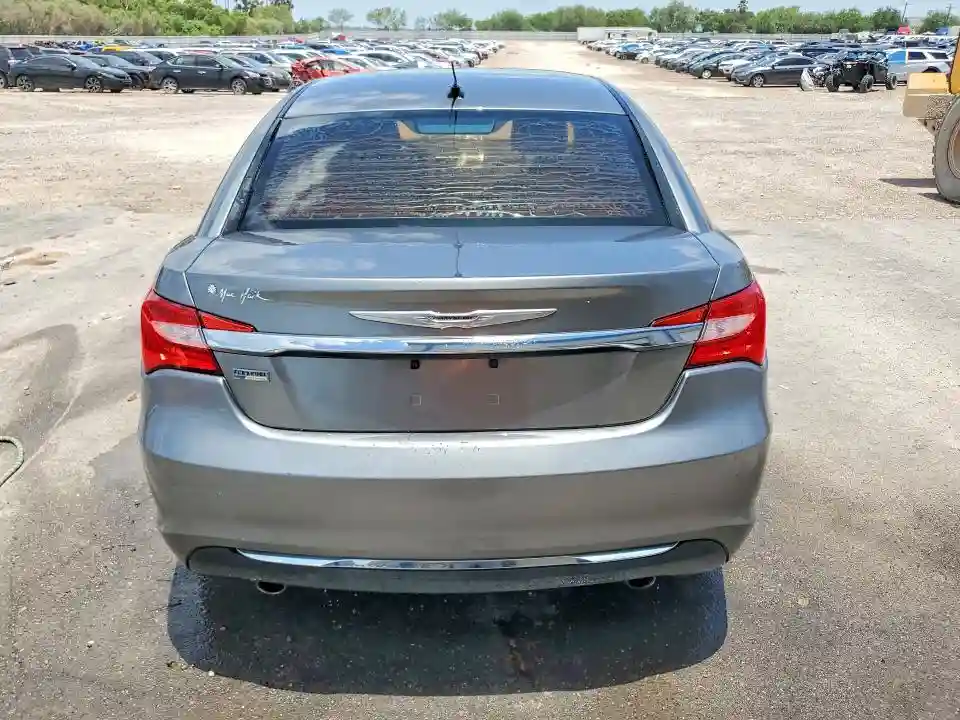 1C3CCBBG4DN659822 2013 CHRYSLER 200-5