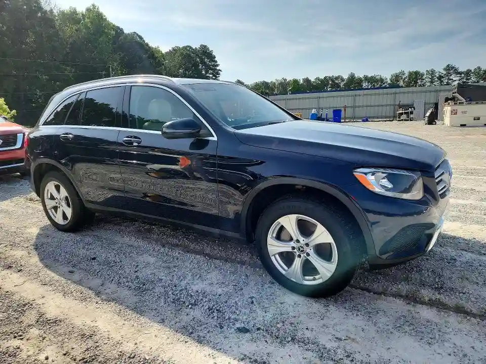 WDC0G4KB2HV007882 2017 MERCEDES-BENZ GLC-CLASS-3