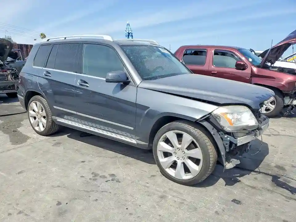 WDCGG8HB1AF325165 2010 MERCEDES-BENZ GLK-CLASS-3