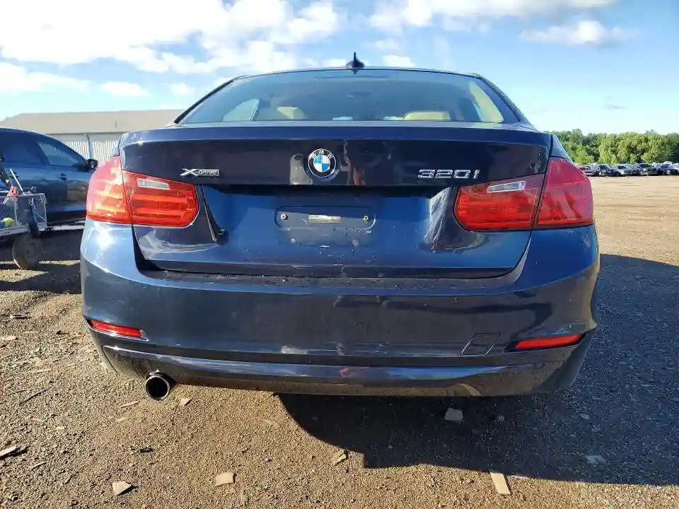 WBA3C3G54ENS70802 2014 BMW 3 SERIES-5