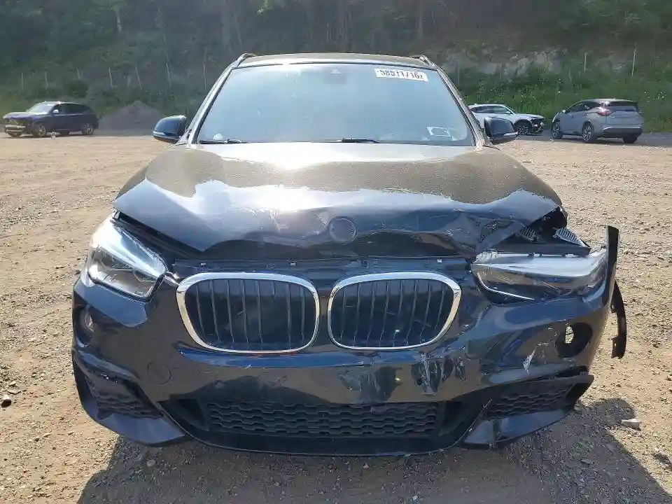 WBXHT3C51K5N00387 2019 BMW X1-4