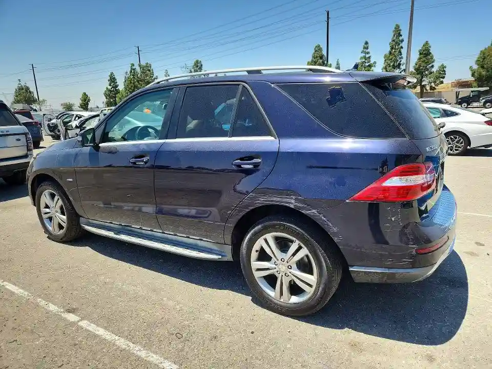 4JGDA5HB0CA019840 2012 MERCEDES-BENZ M-CLASS-1