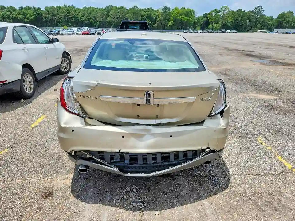 1LNHL9DR0BG605763 2011 LINCOLN MKS-5