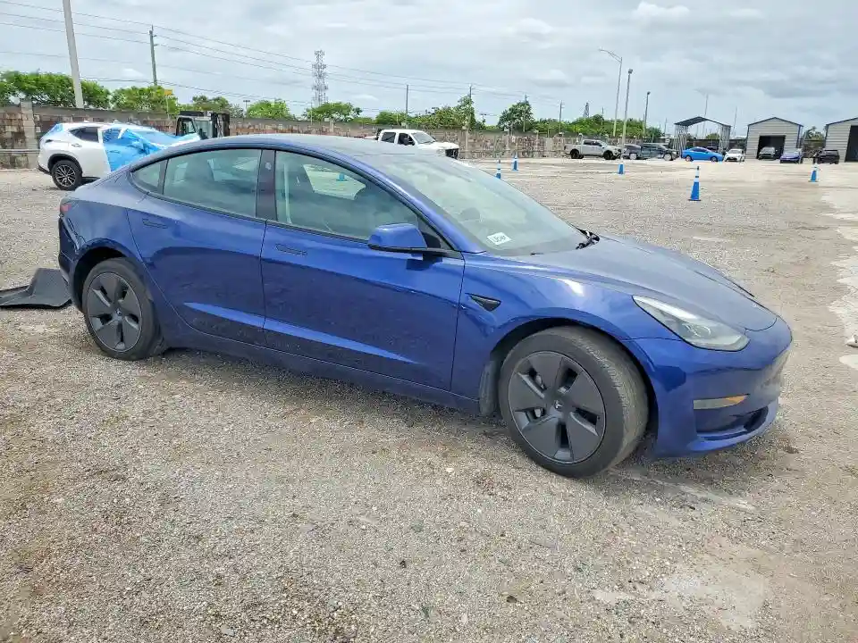5YJ3E1EA6PF449569 2023 TESLA MODEL 3-3