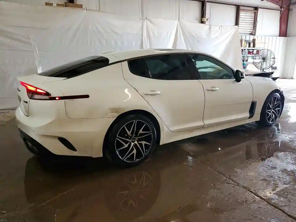 KNAE35LD2N6117833 2022 KIA STINGER-2