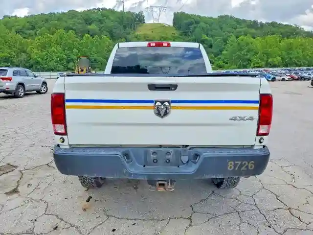3C6TR5CT9GG177214 2016 RAM 2500-5