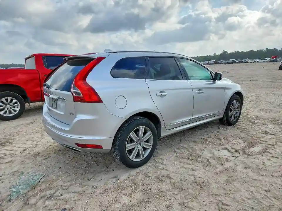 YV440MDU7H2153977 2017 VOLVO XC60-2