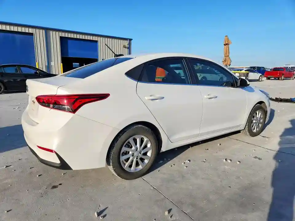 3KPC24A65NE178549 2022 HYUNDAI ACCENT-2