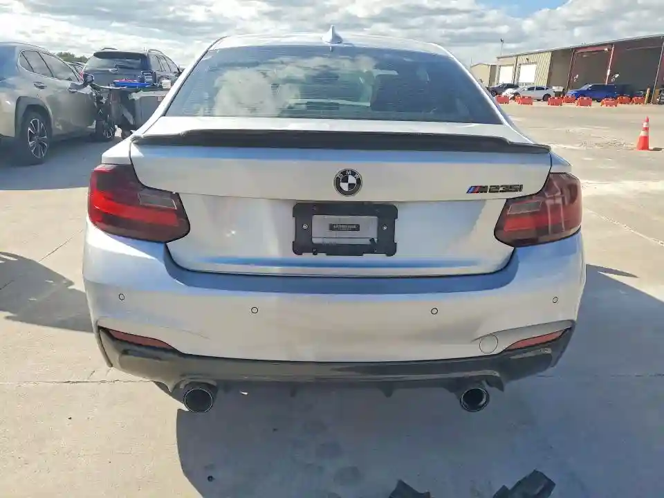 WBA1J9C57GV372104 2016 BMW M2-5