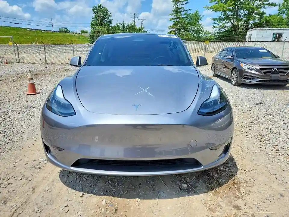 7SAYGAEE7RF209701 2024 TESLA MODEL Y-4