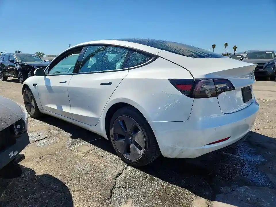 5YJ3E1EA2NF371286 2022 TESLA MODEL 3-1