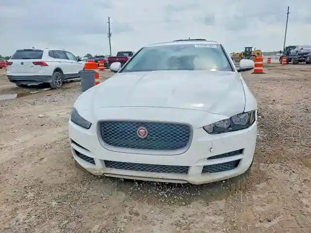 SAJAR4BGXHA973647 2017 JAGUAR XE-4