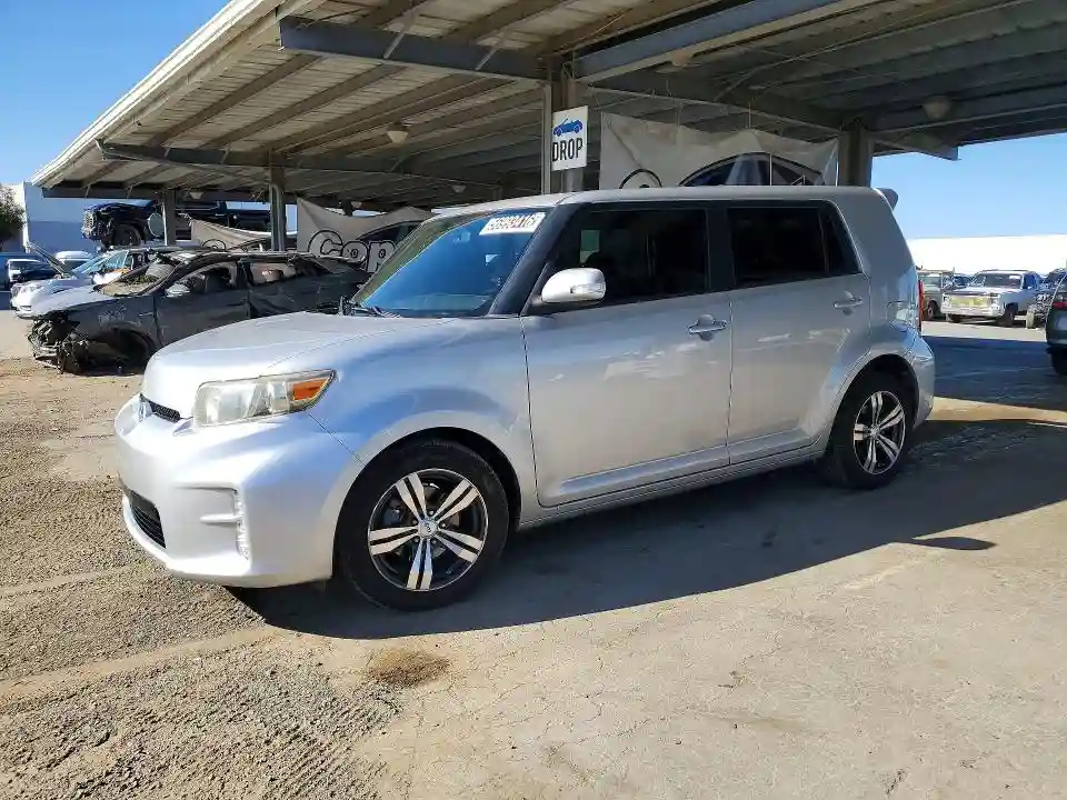 JTLZE4FE1DJ035136 2013 SCION XB-0