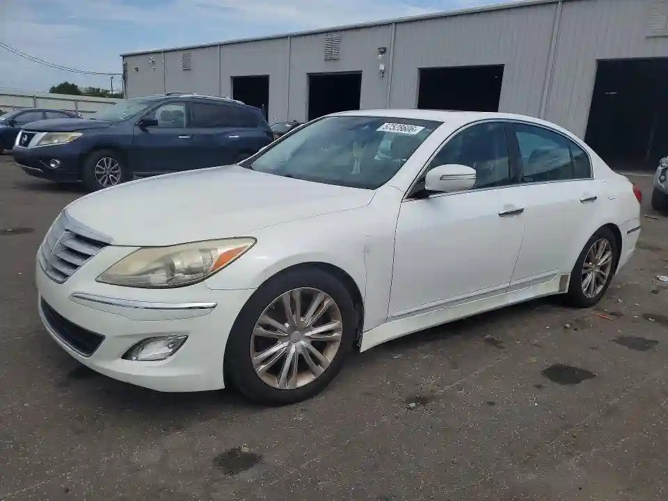 KMHGC4DD5DU236860 2013 HYUNDAI GENESIS-0
