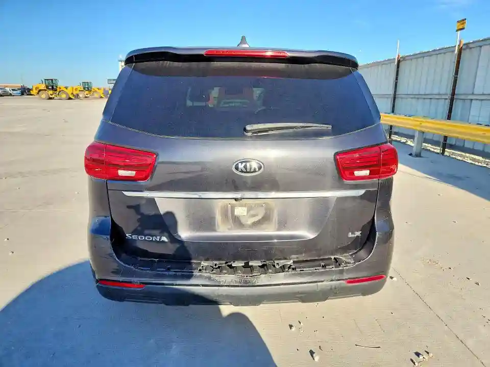 KNDMB5C18M6673831 2021 KIA SEDONA-5