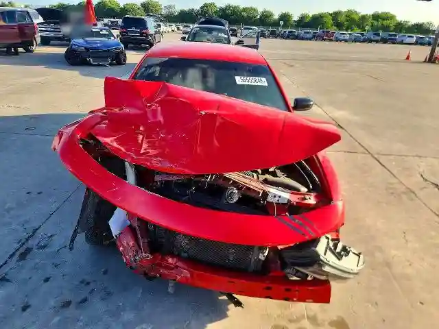 2C3CDXBG7KH685587 2019 DODGE CHARGER-4
