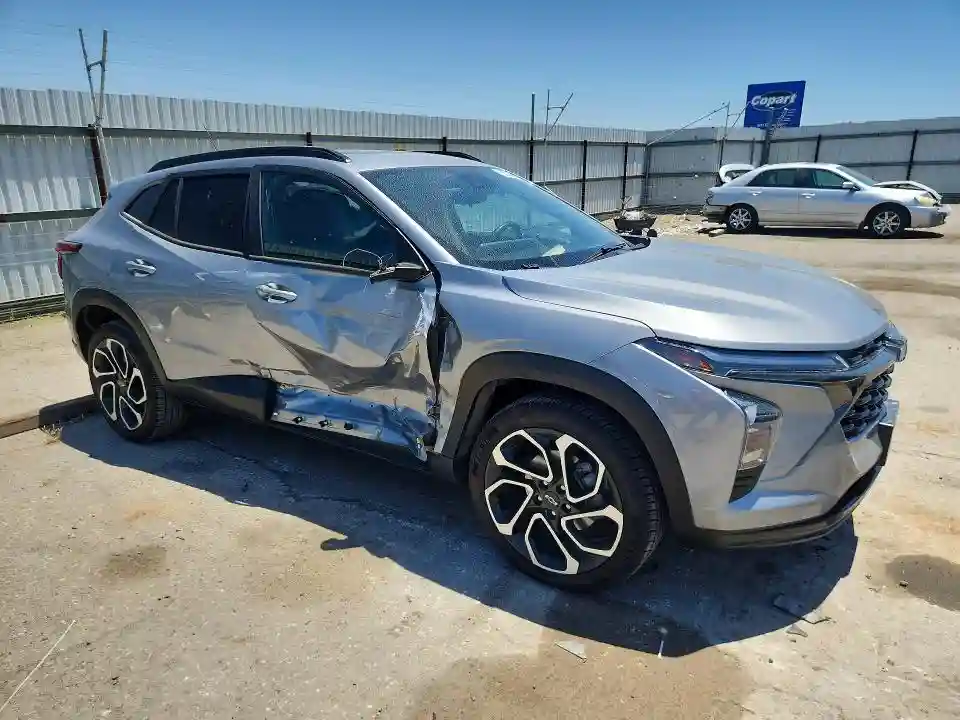 KL77LJE29RC011254 2024 CHEVROLET TRAX-3