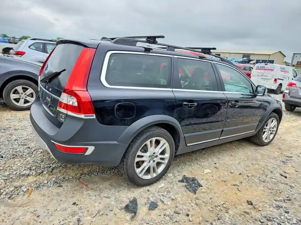 YV4612NK3G1269706 2016 VOLVO XC70-2