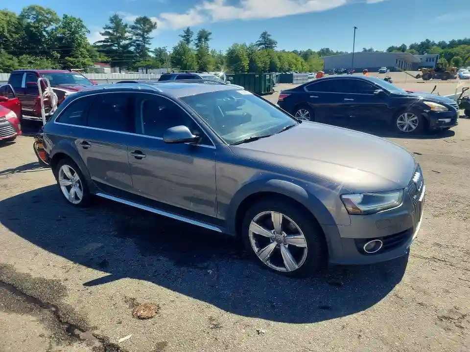 WA1UFAFL8EA053662 2014 AUDI A4-3