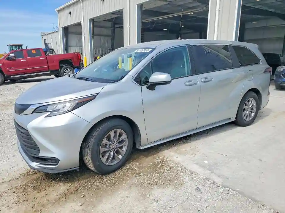 5TDKSKFC6NS062927 2022 TOYOTA SIENNA-0