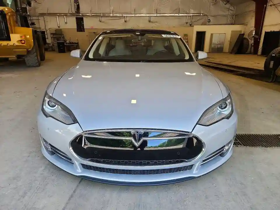5YJSA1H12EFP43583 2014 TESLA MODEL S-4