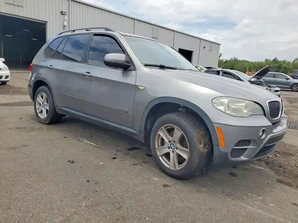 5UXZV4C58D0B03083 2013 BMW X5-3