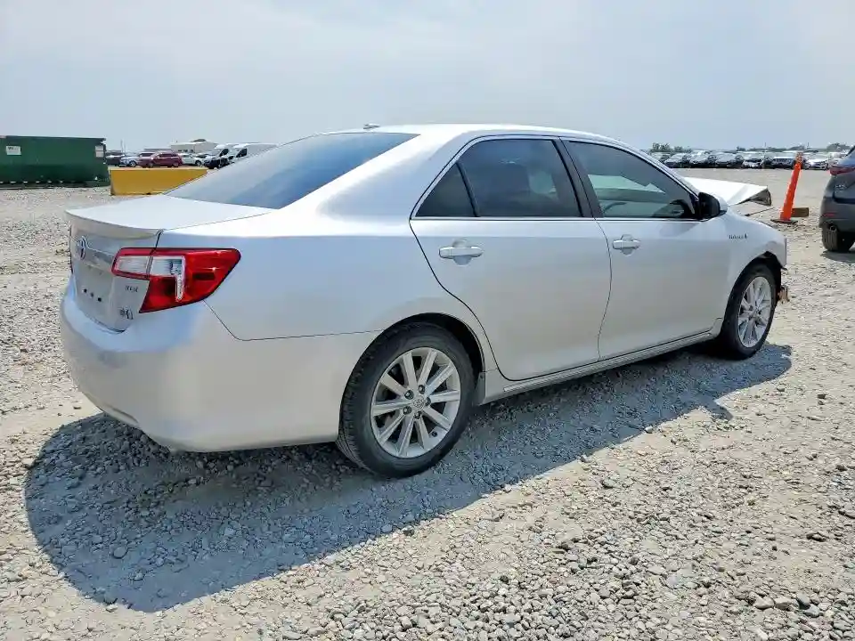 4T1BD1FK2EU135407 2014 TOYOTA CAMRY SOLA-2