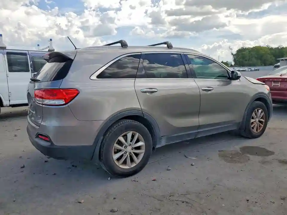 5XYPG4A32HG287471 2017 KIA SORENTO-2