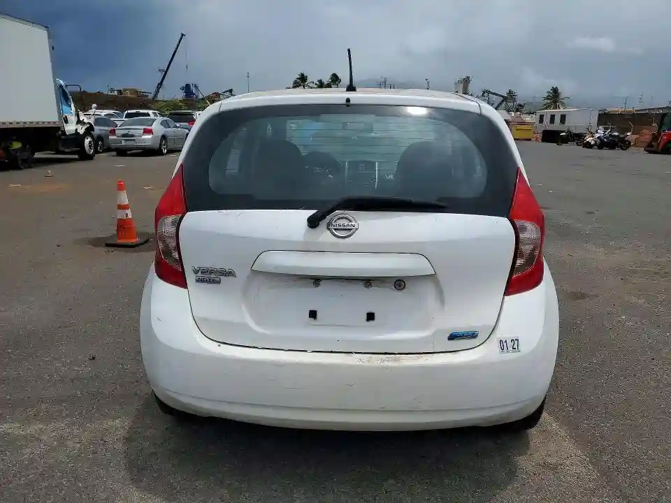 3N1CE2CP2FL427570 2015 NISSAN VERSA-5