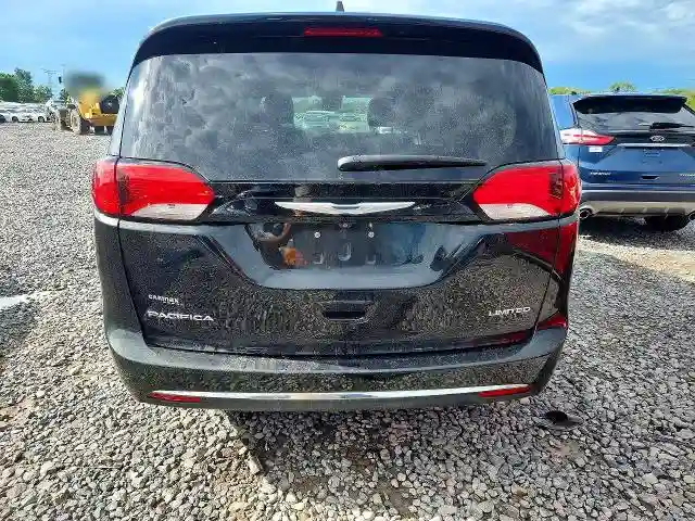 2C4RC1GG6JR107665 2018 CHRYSLER PACIFICA-5