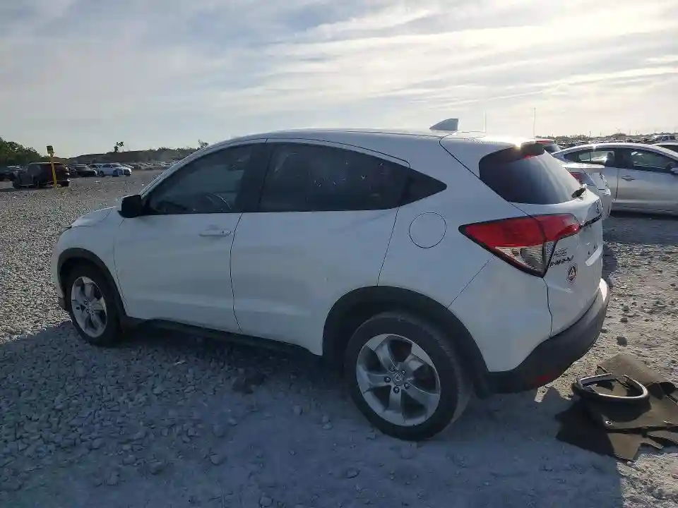 3CZRU5H36NM739685 2022 HONDA HR-V-1