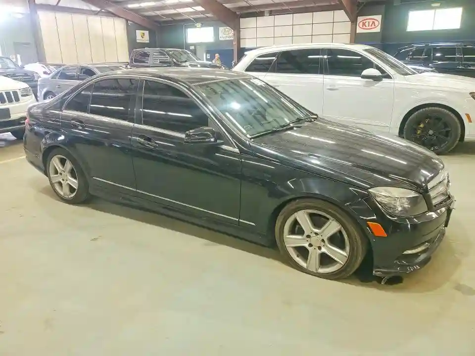 WDDGF8BB1BR183603 2011 MERCEDES-BENZ C-CLASS-3