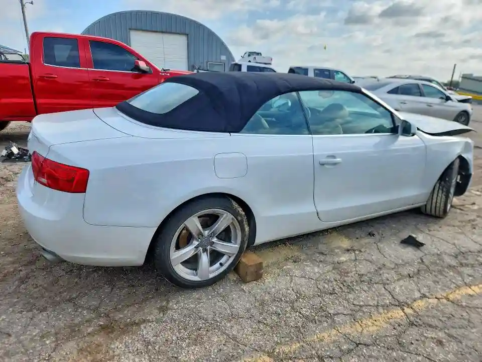 WAULFAFH3DN015614 2013 AUDI A5-2