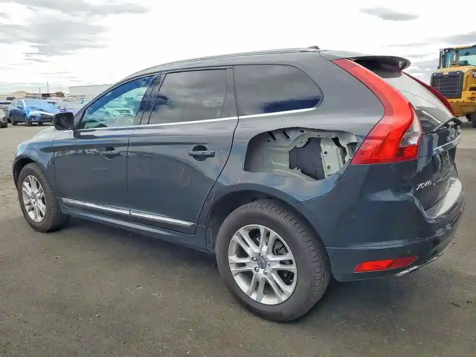 YV4612RKXF2716163 2015 VOLVO XC60-1
