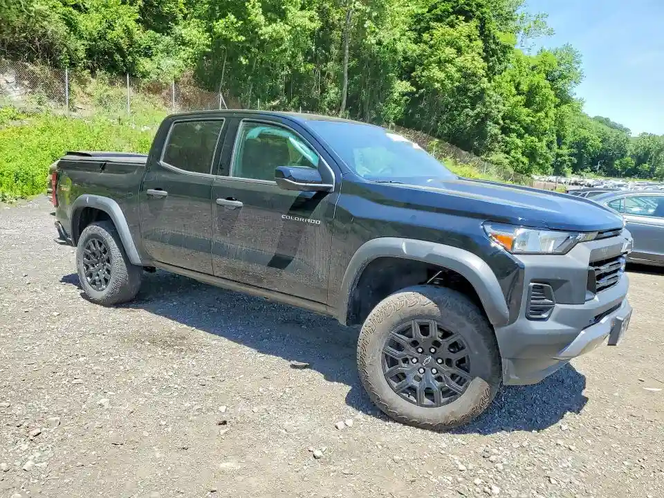 1GCPTEEK8P1229592 2023 CHEVROLET COLORADO T-3