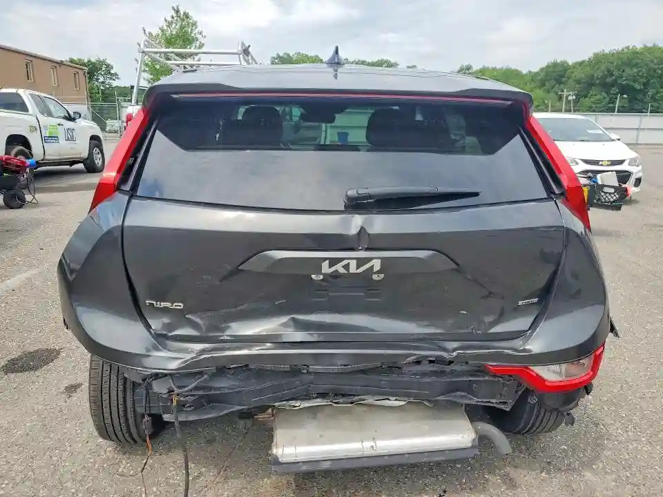 KNDCP3LE7T5316553 2026 KIA NIRO-5