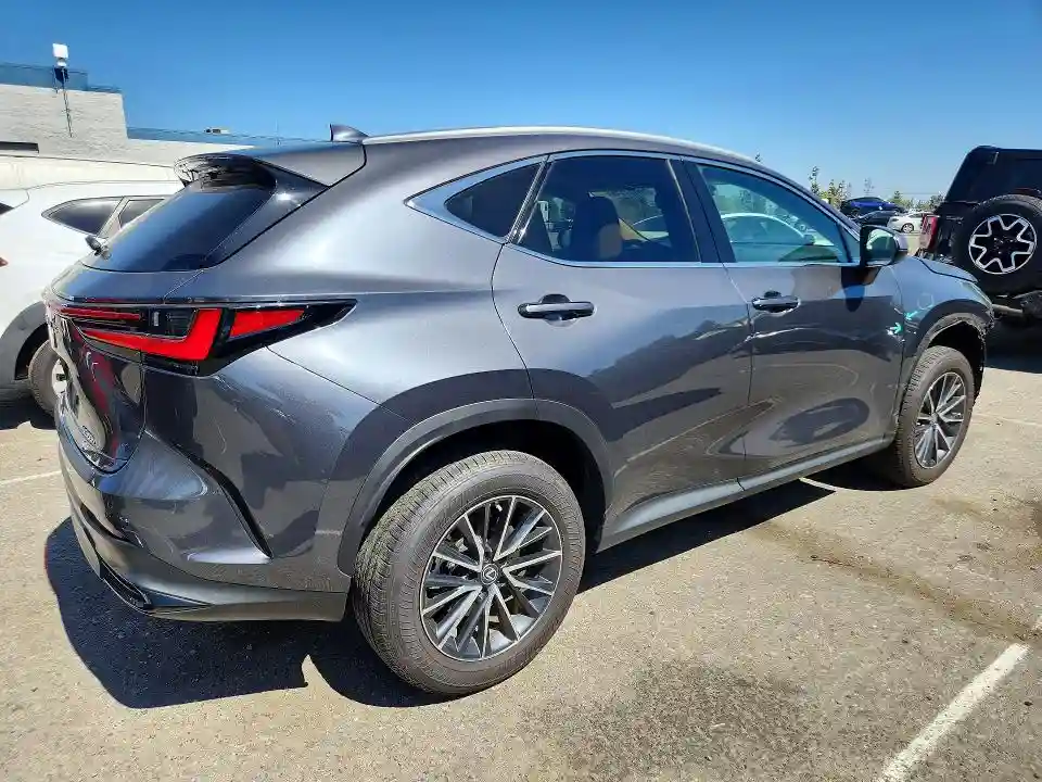 2T2GKCEZ0PC015742 2023 LEXUS NX-2