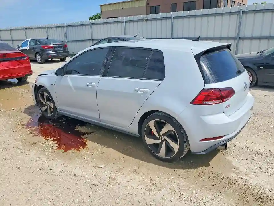 3VW6T7AU1KM033470 2019 VOLKSWAGEN GTI-1