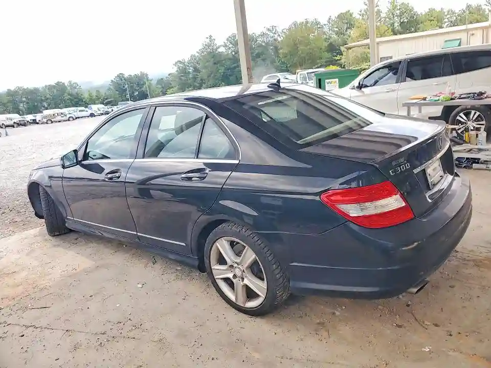 WDDGF8BB1BR187411 2011 MERCEDES-BENZ C 300 4MAT-1