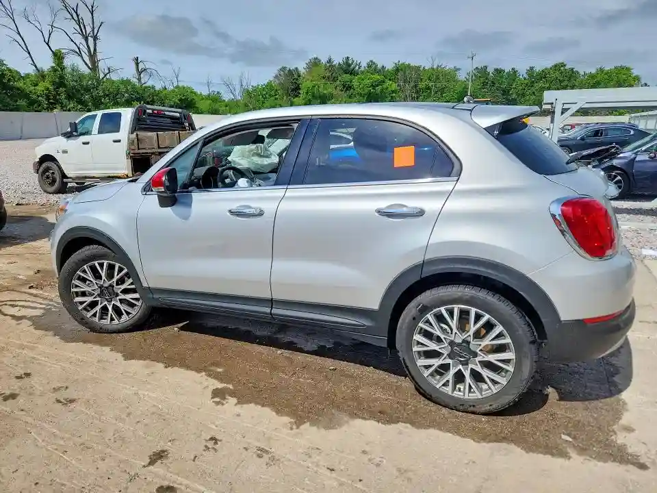 ZFBCFYDB5JP657118 2018 FIAT 500-1