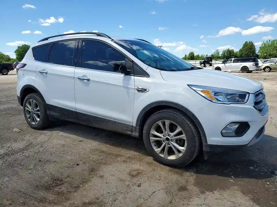 1FMCU9GD7JUC05318 2018 FORD ESCAPE-3