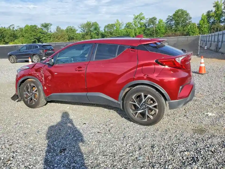 NMTKHMBX1KR098814 2019 TOYOTA C-HR-1