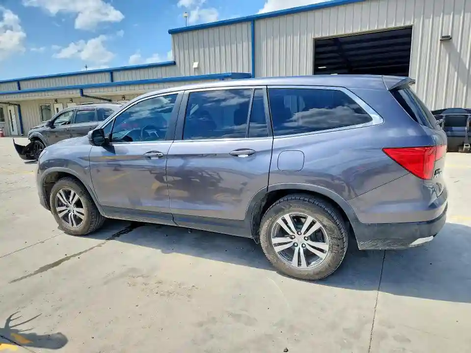 5FNYF5H57HB003246 2017 HONDA PILOT-1