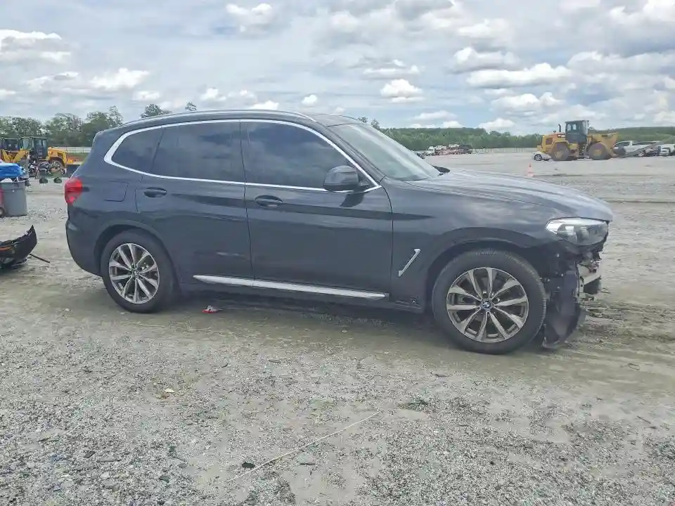 5UXTR7C53KLE97647 2019 BMW X3-3